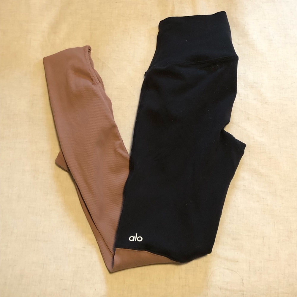 Alo Yoga Goddess Leggings Nude/dusty pink - XS